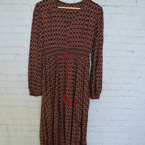 Brand New Floor Length Long Sleeved Dress - Picture 1 of 4